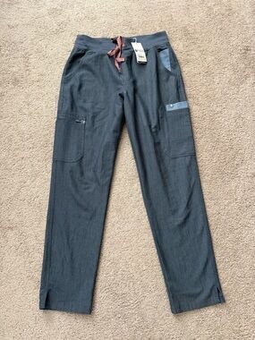 Figs BNWT Heather Denim Yola scrub pants